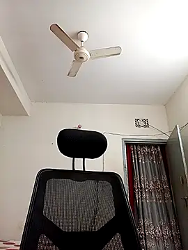 Tisha-01 online show from 11.05.25