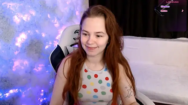 Snapshot of Fox_Lisa chatting on 01.24.25 Fox Lisa online show from 01.24.25