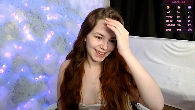 Snapshot of Fox_Lisa chatting on 02.06.25 Fox Lisa online show from 02.06.25