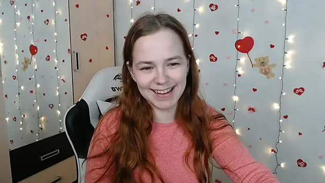 Snapshot of Fox_Lisa chatting on 02.16.25 Fox Lisa online show from 02.16.25