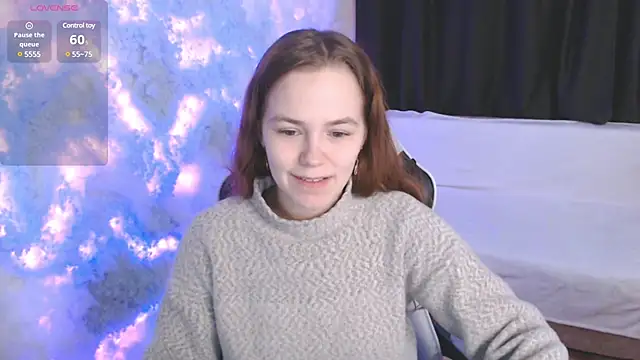 Snapshot of Fox_Lisa chatting on 02.21.25 Fox Lisa online show from 02.21.25