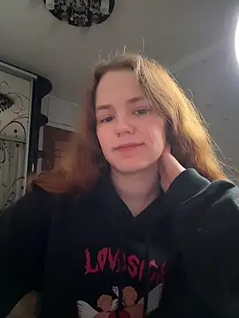 Snapshot of Fox_Lisa chatting on 03.12.25 Fox Lisa online show from 03.12.25