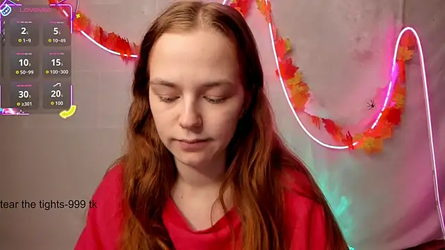 Snapshot of Fox_Lisa chatting on 10.22.25 Fox Lisa online show from 10.22.25