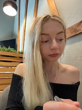 Snapshot of melissa_grr chatting on 06.22.26 melissa grr online show from 06.22.26