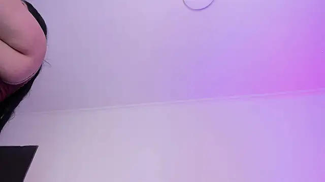 AmberiniHoffman online show from 11.28.25