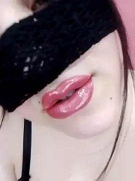 Snapshot of sexy-mariya chatting on 05.11.26 sexy-mariya online show from 05.11.26