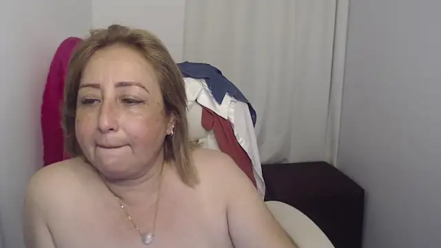 Abby Halliwey online show from 01.12.25