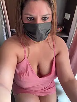 Snapshot of Reena_Darlinggg chatting on 01.30.25 Reena Darlinggg online show from 01.30.25