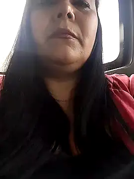 Snapshot of sara_pineros chatting on 12.26.24 sara pineros online show from 12.26.24