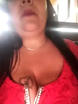 Snapshot of sara_pineros chatting on 01.21.25 sara pineros online show from 01.21.25