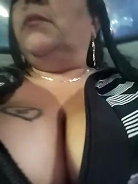 Snapshot of sara_pineros chatting on 02.28.25 sara pineros online show from 02.28.25