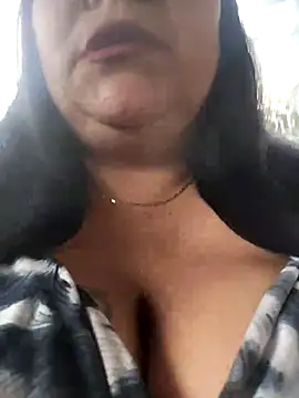 Snapshot of sara_pineros chatting on 03.04.25 sara pineros online show from 03.04.25