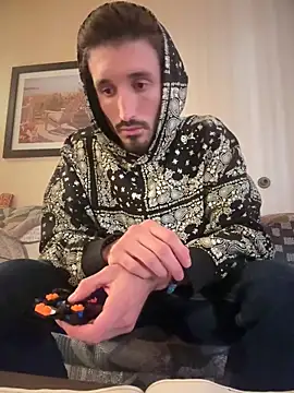 Snapshot of jay_weston chatting on 11.28.25 jay weston online show from 11.28.25