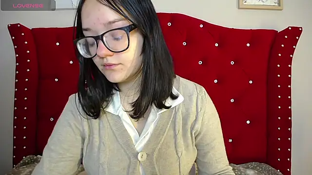 charlotte1-ls online show from 01.14.25