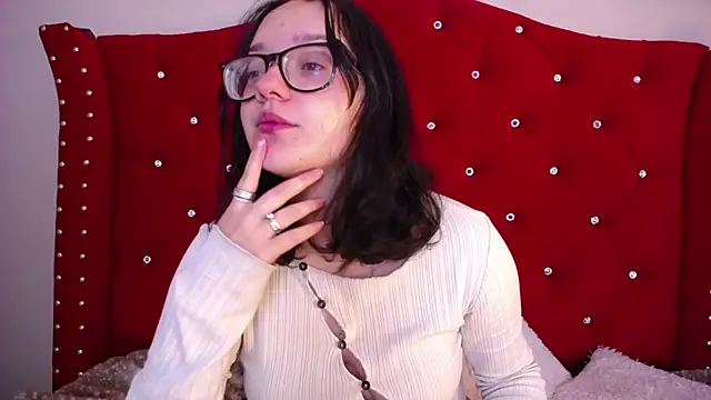 charlotte1-ls online show from 01.27.25