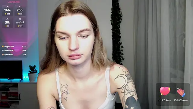 Snapshot of lounahyan chatting on 11.02.25 lounahyan online show from 11.02.25