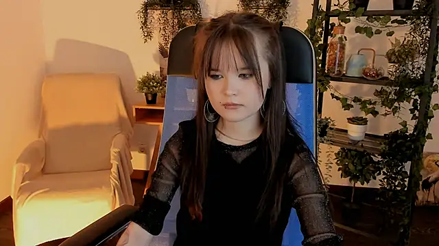 Snapshot of Elainebeness chatting on 02.15.26 Elainebeness online show from 02.15.26