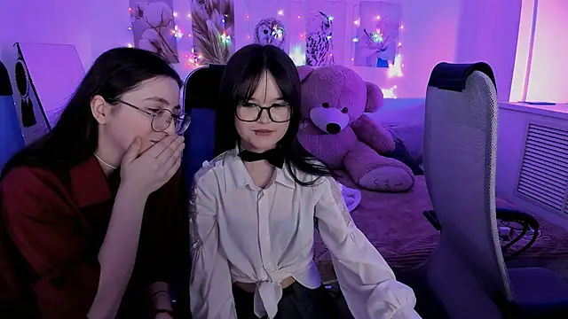 Snapshot of Elainebeness chatting on 03.01.26 Elainebeness online show from 03.01.26