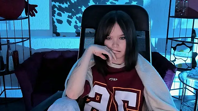 Snapshot of Elainebeness chatting on 03.06.26 Elainebeness online show from 03.06.26