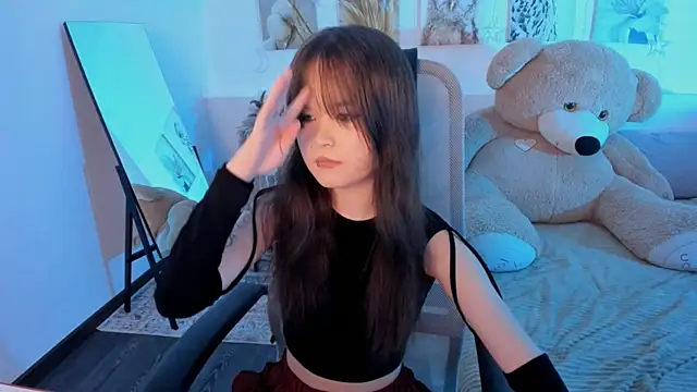 Snapshot of Elainebeness chatting on 03.31.26 Elainebeness online show from 03.31.26