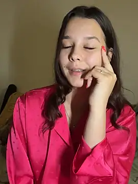 PoppyRobinson online show from 12.19.24