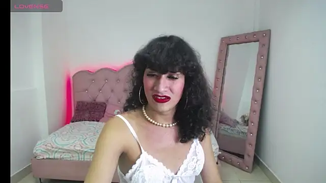 Kathleen Rodriguez online show from 01.11.25