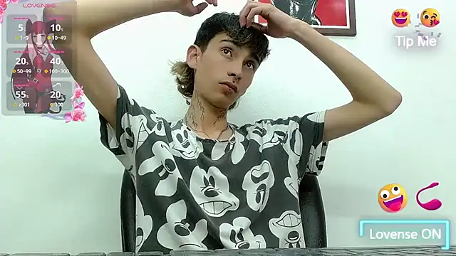 ttimy x boy online show from 10.23.25