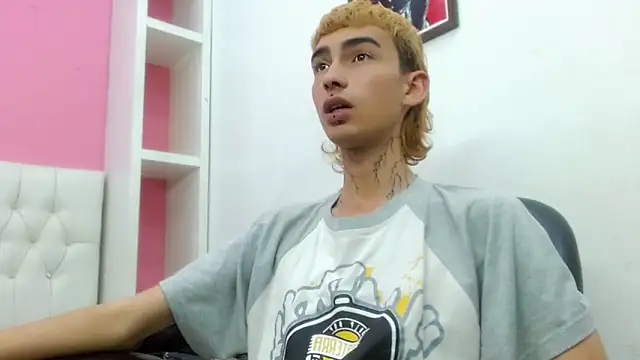 ttimy x boy online show from 02.20.26