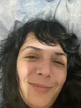 Snapshot of magalunabb chatting on 01.27.25 magalunabb online show from 01.27.25