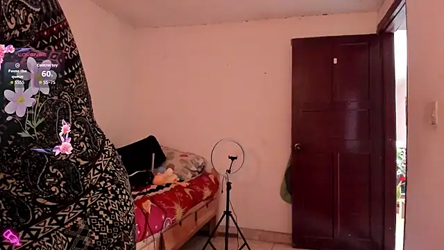 Miss oliviaa online show from 10.18.25