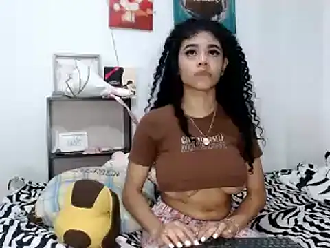 funny  queen online show from 12.02.24