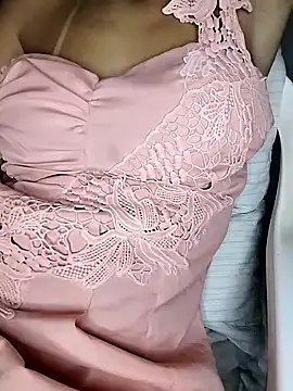 Snapshot of fofinhaa12 chatting on 02.13.25 fofinhaa12 online show from 02.13.25