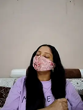 bigtitsqueen online show from 10.26.25