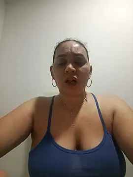 MirandaSoto online show from 10.11.25