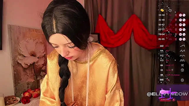 Snapshot of ellyford chatting on 03.08.25 ellyford online show from 03.08.25