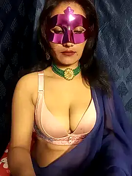 Snapshot of Stripy_Doll chatting on 12.15.24 Stripy Doll online show from 12.15.24