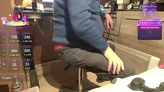 Snapshot of misteryman1956 chatting on 04.06.26 misteryman1956 online show from 04.06.26