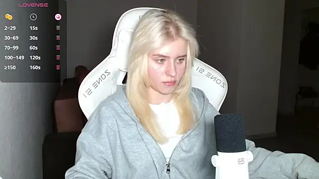 LizaKisses online show from 10.06.25