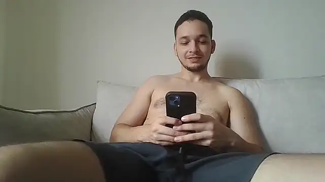 Snapshot of LabronsAd chatting on 10.30.25 LabronsAd online show from 10.30.25