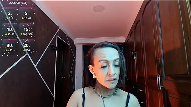 Snapshot of NatashaMason_ chatting on 01.14.25 NatashaMason online show from 01.14.25