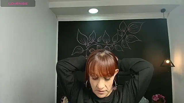 Snapshot of NatashaMason_ chatting on 10.16.25 NatashaMason online show from 10.16.25