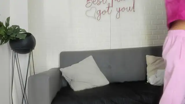 Snapshot of karina_gomez_18 chatting on 02.17.26 karina gomez 18 online show from 02.17.26