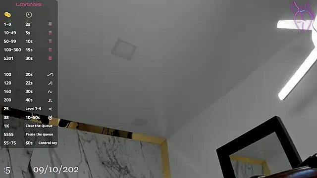 Snapshot of Bylie_Hills chatting on 10.09.25 Bylie Hills online show from 10.09.25