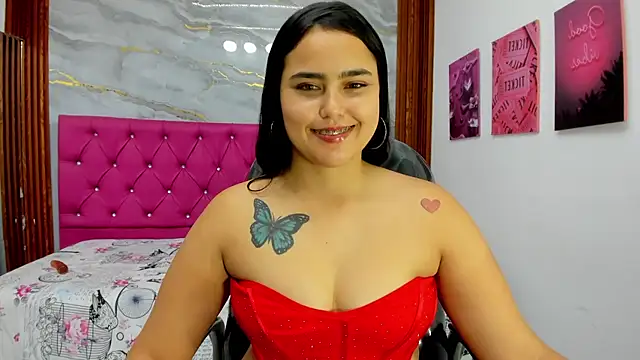 Snapshot of Helen_russo chatting on 06.28.26 Helen russo online show from 06.28.26