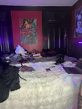 Luluof online show from 02.17.25