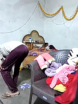 Snapshot of Lily_Baby_ chatting on 12.21.25 Lily Baby online show from 12.21.25