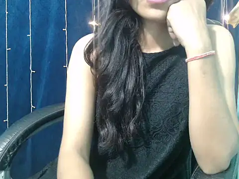 Yashi online show from 11.06.25