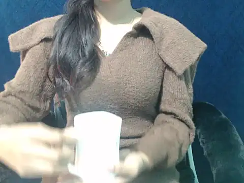 Yashi online show from 12.18.25