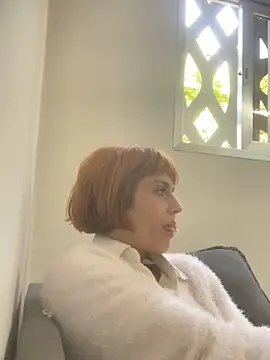 spacegirlll online show from 09.27.25