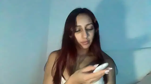 julialupato1606 online show from 10.21.25